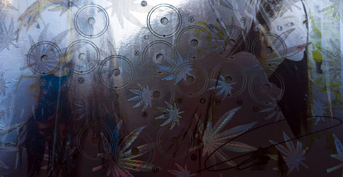 low-contrast-holo.jpg